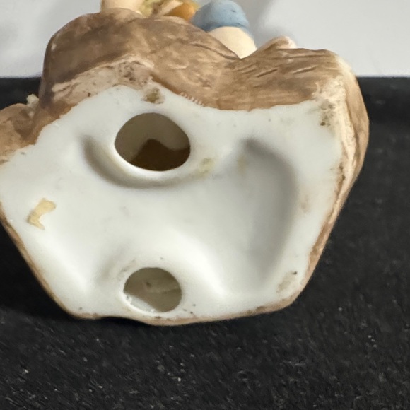 vintage hand-painted porcelain figurines of a boy and girl carrying baskets. - Picture 9 of 16